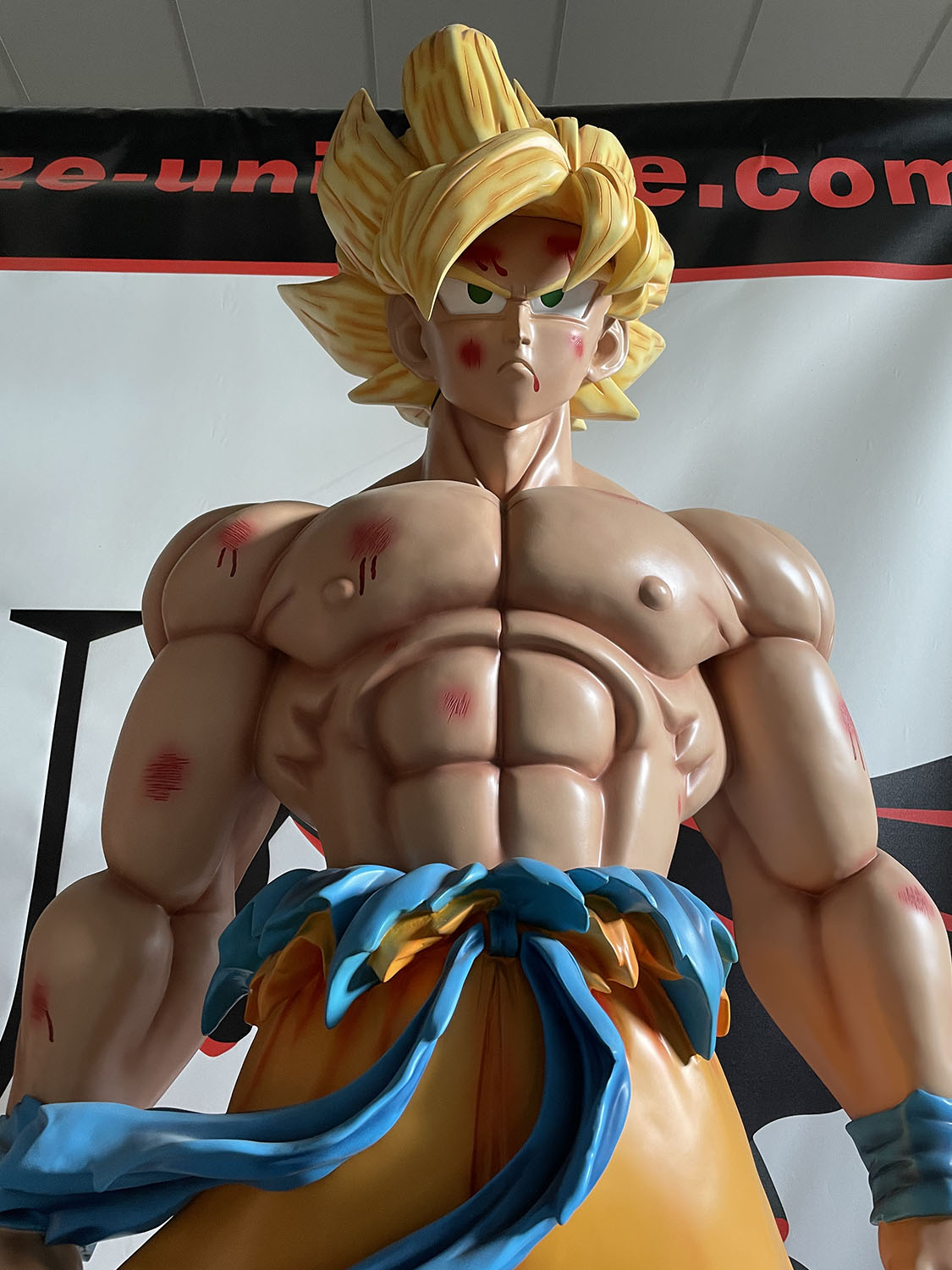 Dragon Ball Z Son Goku Statue Taille Réelle MRC