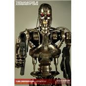 Terminator 2 T-800 Endoskeleton Life-Size Statue Sideshow Version 2.0