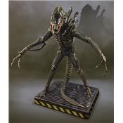 Alien Warrior Life-Size Statue Hollywood Collectibles