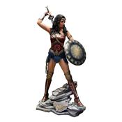 Wonder Woman Life-Size Statue Oxmox Muckle