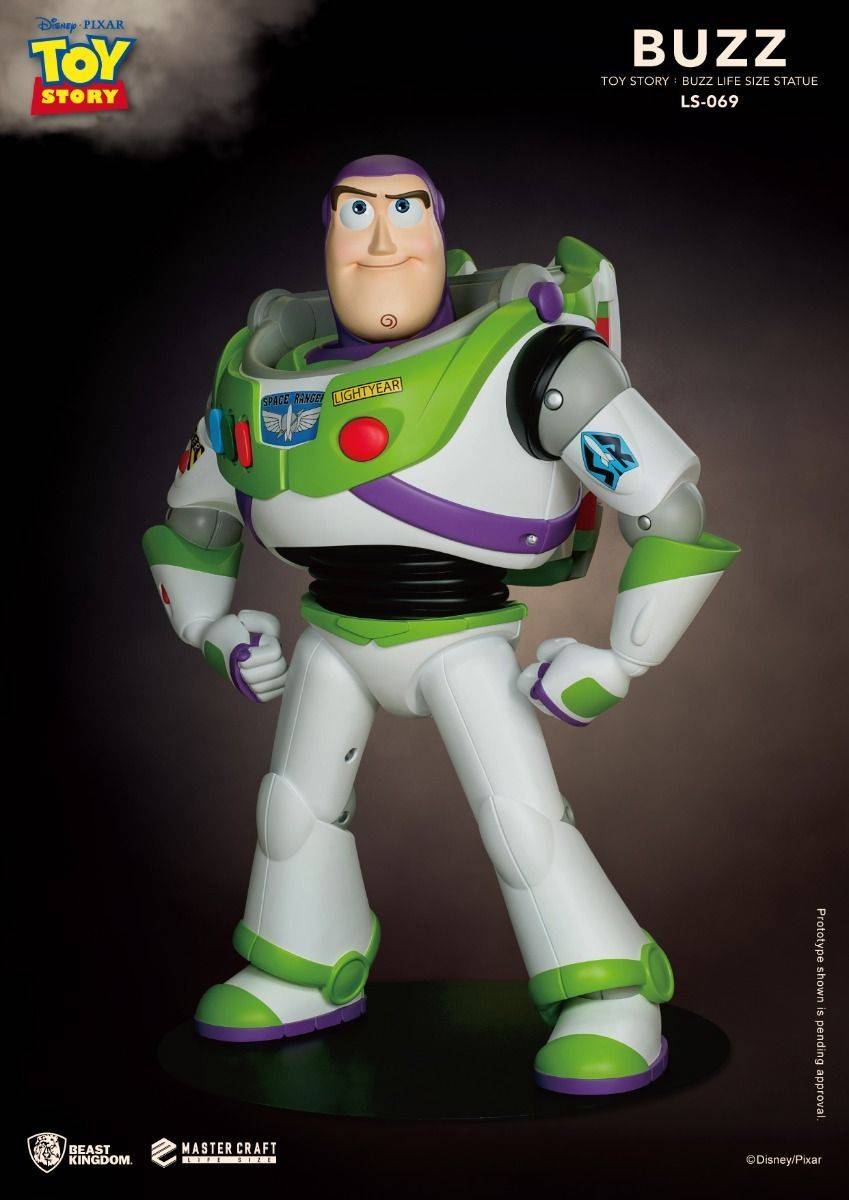 Figurine en carton taille réelle Buzz l'éclair Toy Story 129 cm