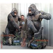 King Kong Life-Size Statue Oxmox Muckle