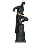 Batman Begins Life-Size Statue Oxmox Muckle