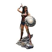 Wonder Woman Life-Size Statue Oxmox Muckle