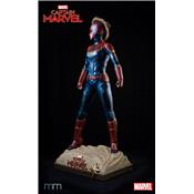 Captain Marvel Life-Size Statue Muckle