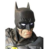 Batman Life-Size Light-Up Statue Rubie's